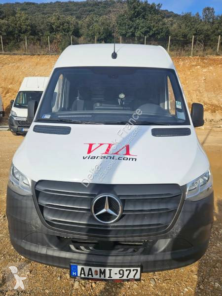 Véhicule utilitaire Mercedes