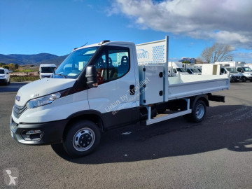 Utilitaire benne Iveco