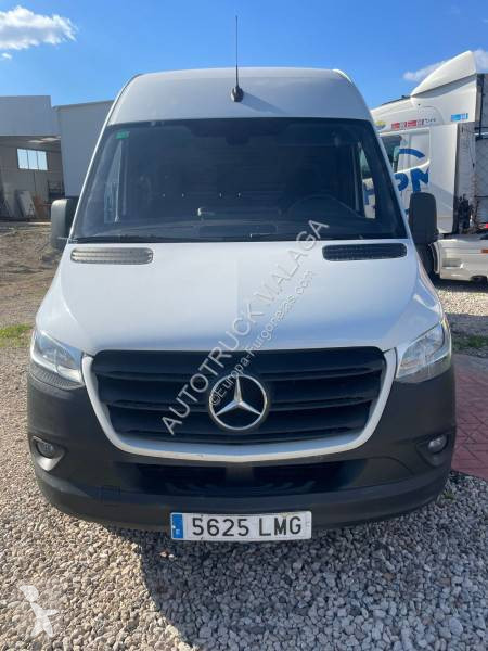 Furgoneta Mercedes