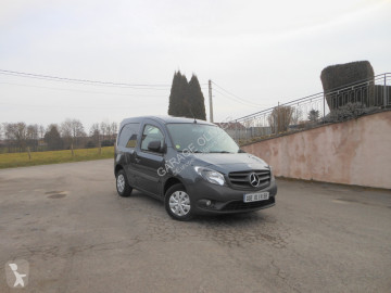 Furgoneta Mercedes
