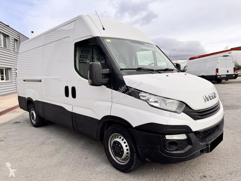 Furgoneta Iveco 35-S-16
