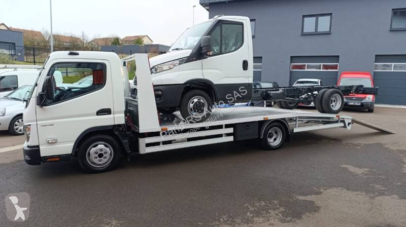 Furgoneta Fuso