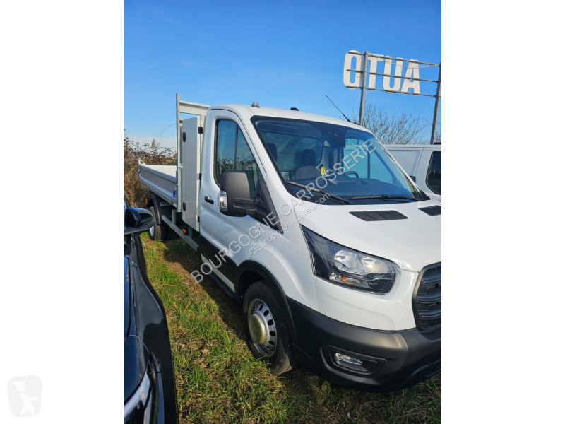 Véhicule utilitaire Ford