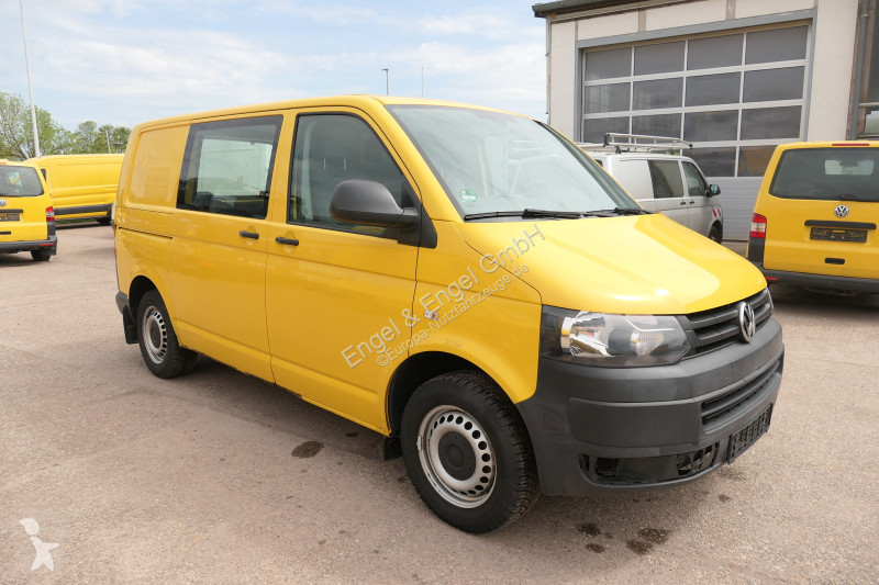 Véhicule utilitaire Volkswagen T5 Transporter...