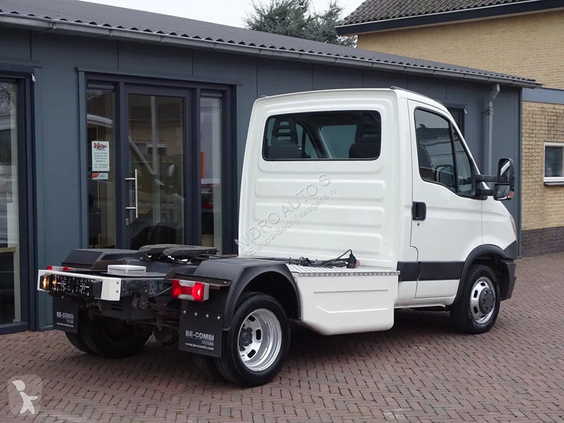 Furgoneta Iveco 35.210 PK BE TREKKER 10.4t...