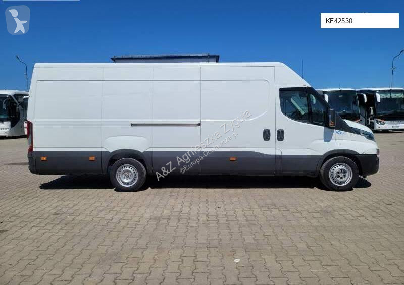 Veículo utilitário Iveco DAILY 35-140 /...