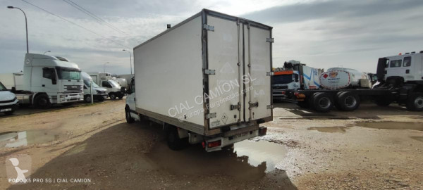Utilitaire caisse grand volume Renault
