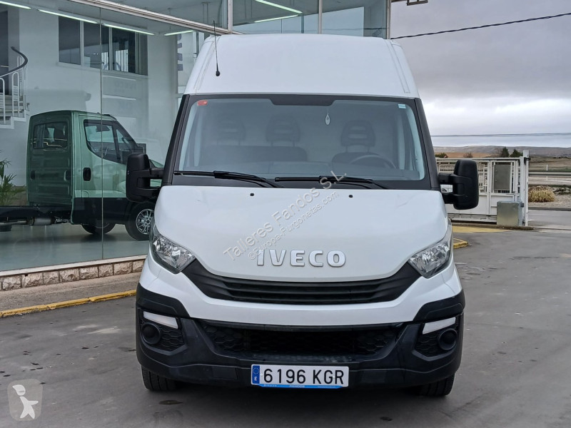 Bedrijfswagen Iveco 35S16 V 10.8m3