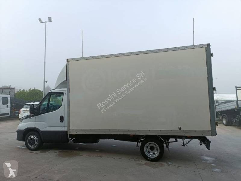 Furgoneta Iveco