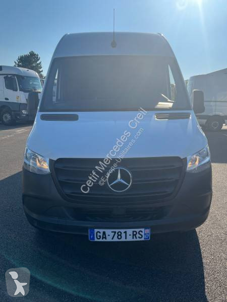 Véhicule utilitaire Mercedes