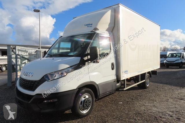 Nyttofordon Iveco 35C16 2,3 Möbelkoffer...