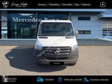 Con volquete Mercedes