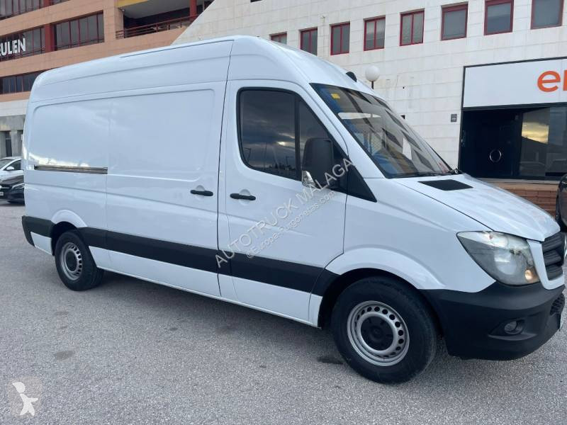 Furgoneta Mercedes
