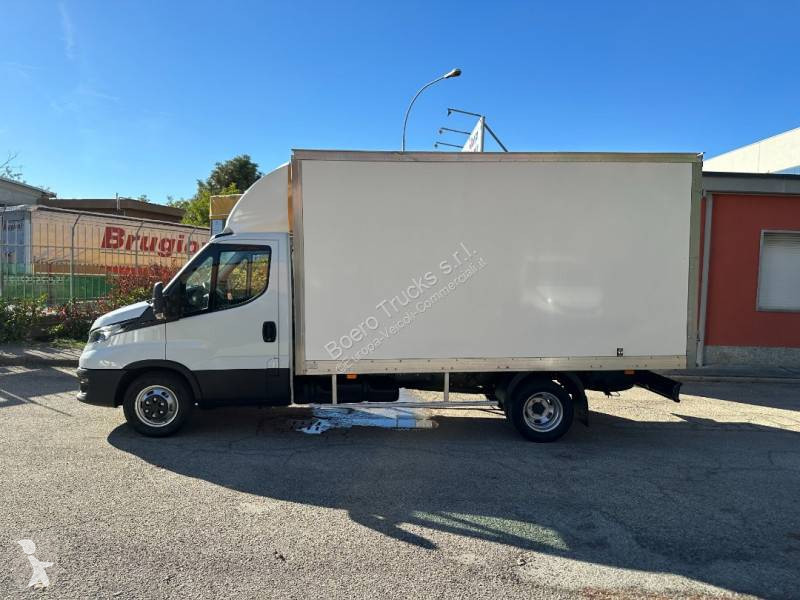 Véhicule utilitaire Iveco