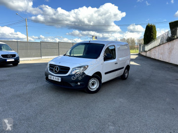 Furgoneta Mercedes