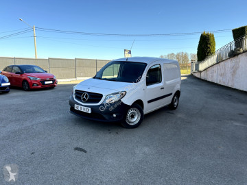 Furgoneta Mercedes