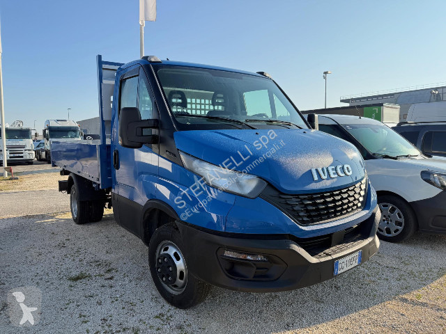 Véhicule utilitaire Iveco DAILY 35C14H RIBALTABILE