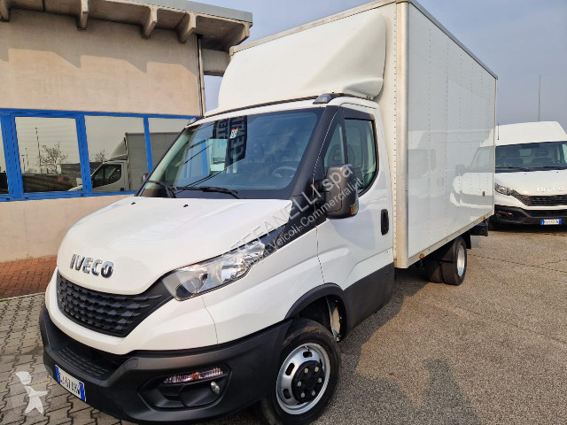 Furgoneta Iveco DAILY 35C14H BOX