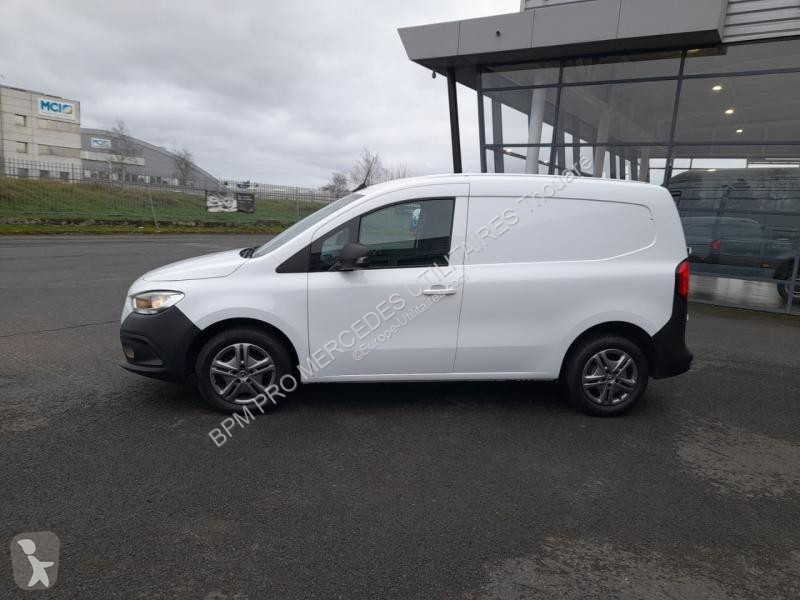 Véhicule utilitaire Mercedes 110 CDI Long Pro 5cv