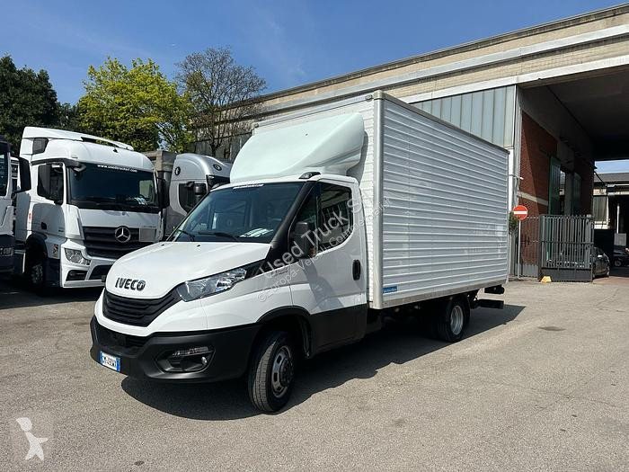 Veículo utilitário Iveco  35C14