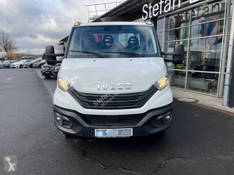 Furgoneta Iveco 70C18 *Kipper+Kran*