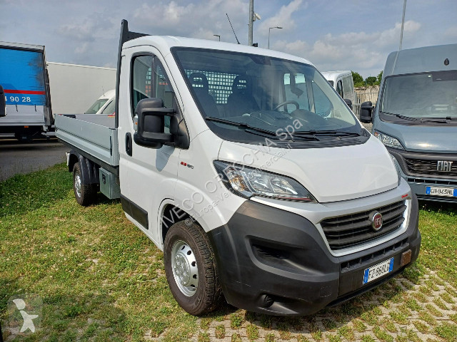 Véhicule utilitaire Fiat DUCATO