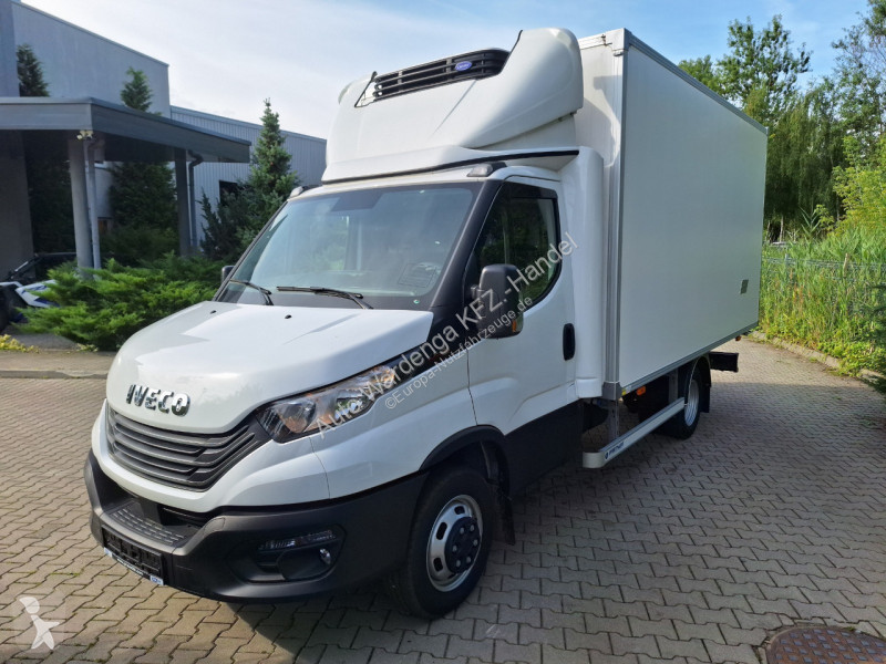 Furgoneta Iveco 70C18 Kühlkoffer LBW BÃR