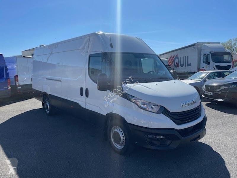 Véhicule utilitaire Iveco 35S Fg 35S18 V16m3 -...