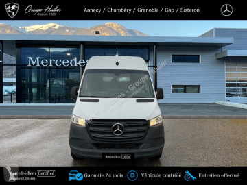 Furgón largo Mercedes