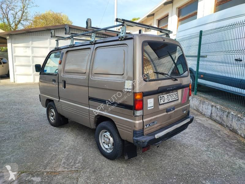 Autoutilitară Suzuki