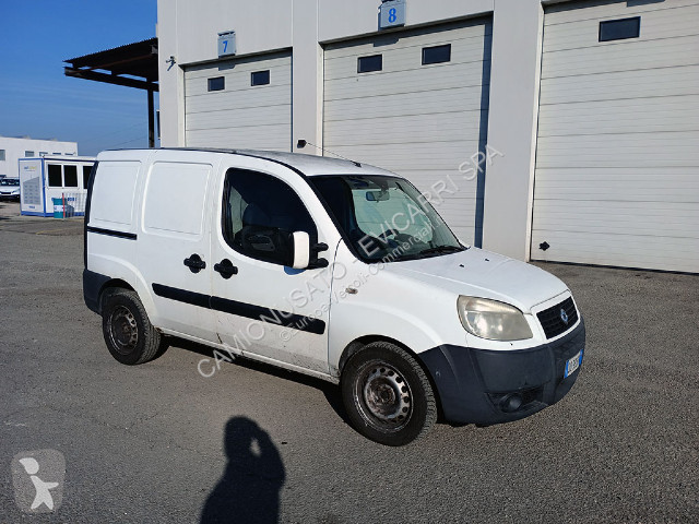 Véhicule utilitaire Fiat DOBLO CARGO