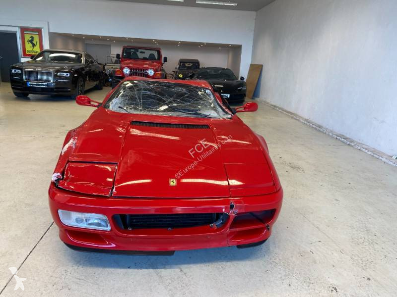 Véhicule utilitaire Ferrari