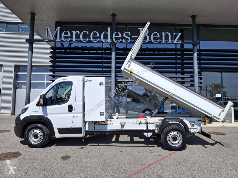 Véhicule utilitaire Fiat DUCATO CC BENNE...