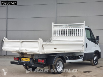 Con volquete Iveco