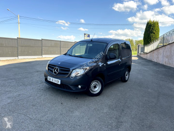 Furgoneta Mercedes