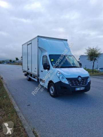 Fourgon moyen Renault