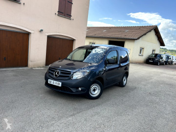 Furgoneta Mercedes