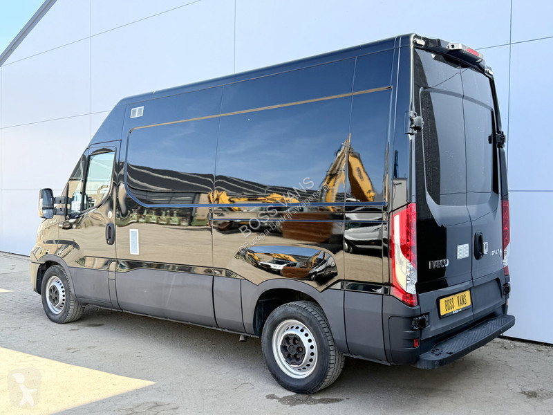 Véhicule utilitaire Iveco 35S16 L2H2 Airco...