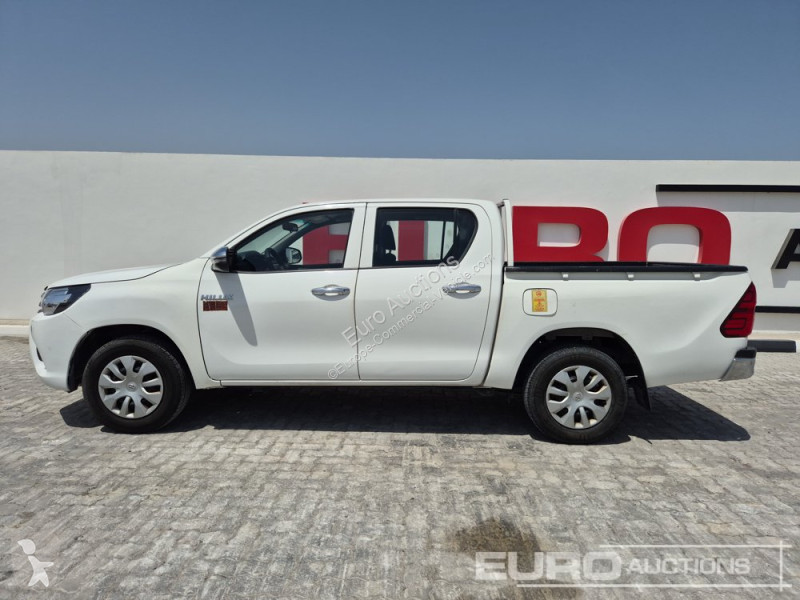 Véhicule utilitaire Toyota Hilux