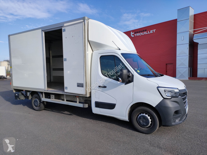 Véhicule utilitaire Renault 20M3 145 CV FOURGON...