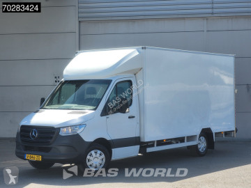 Fourgon utilitaire Mercedes