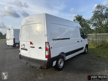 Fourgon moyen Renault