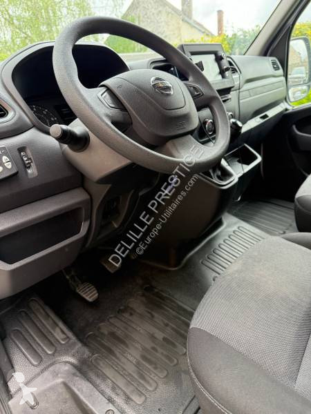 Furgoneta Nissan