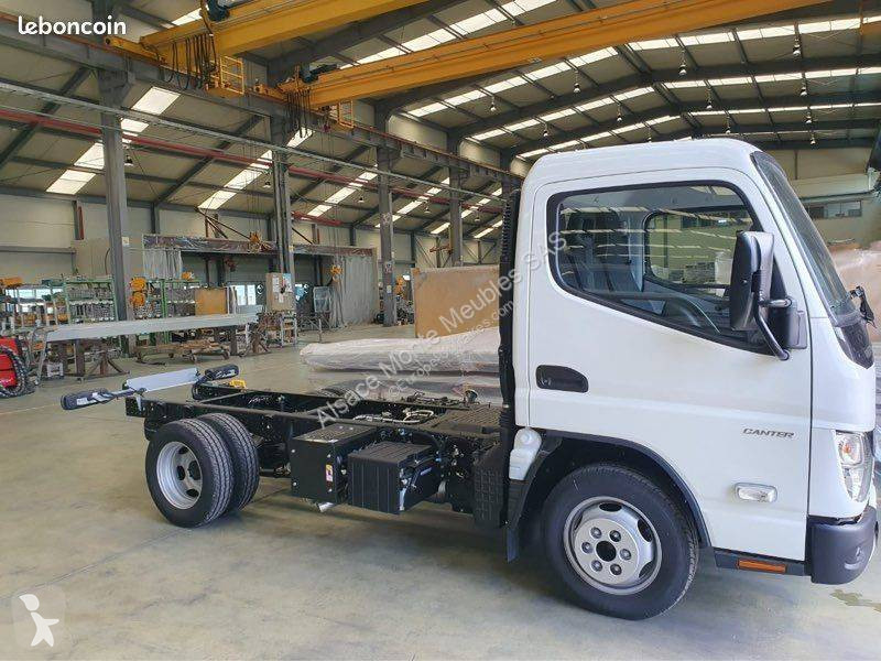 Furgoneta Mitsubishi Fuso