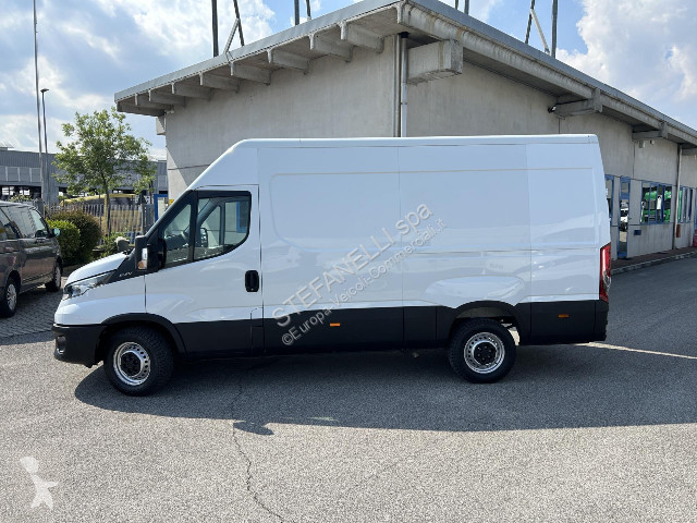 Furgoneta Iveco DAILY 35S14 V