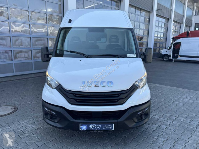 Veicolo commerciale Iveco 35S16 A8...
