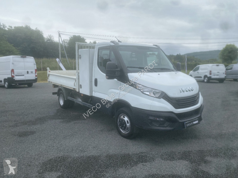 Véhicule utilitaire Iveco 35C16H3.0 empattement...
