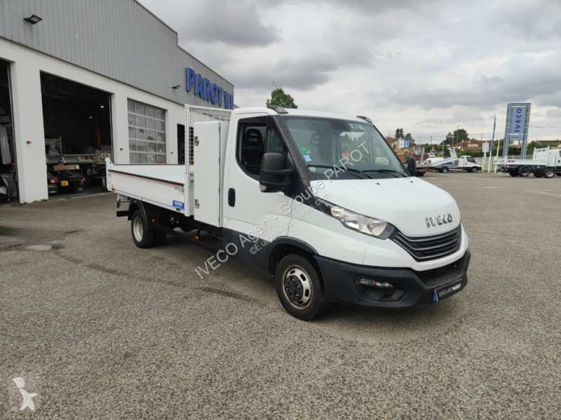 Veicolo commerciale Iveco 35C16H3.0 empattement...
