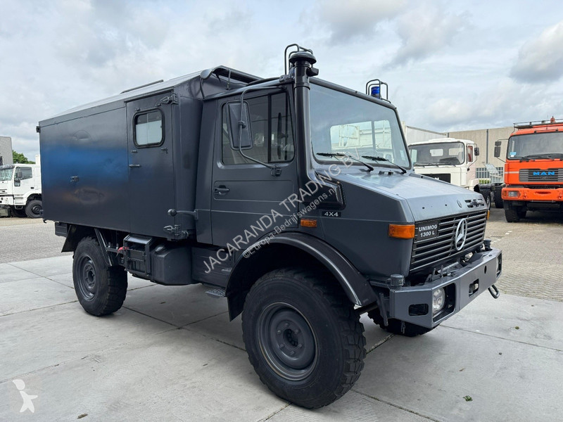 Véhicule utilitaire Unimog - EX ARMY - 4x4 435...