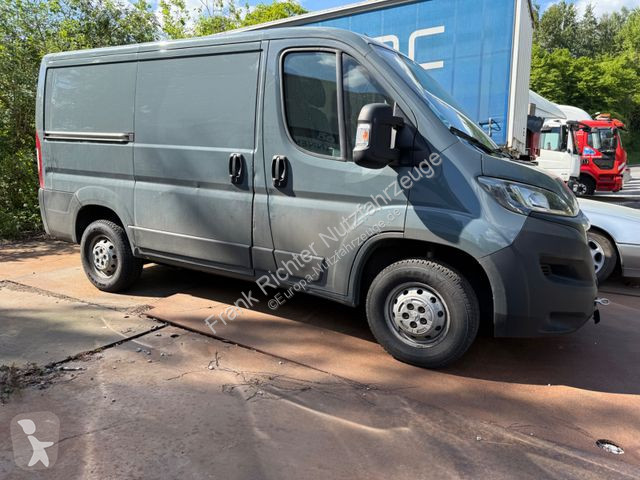 Nyttofordon Peugeot 330 L1H1 Asphalt BlueHDi...